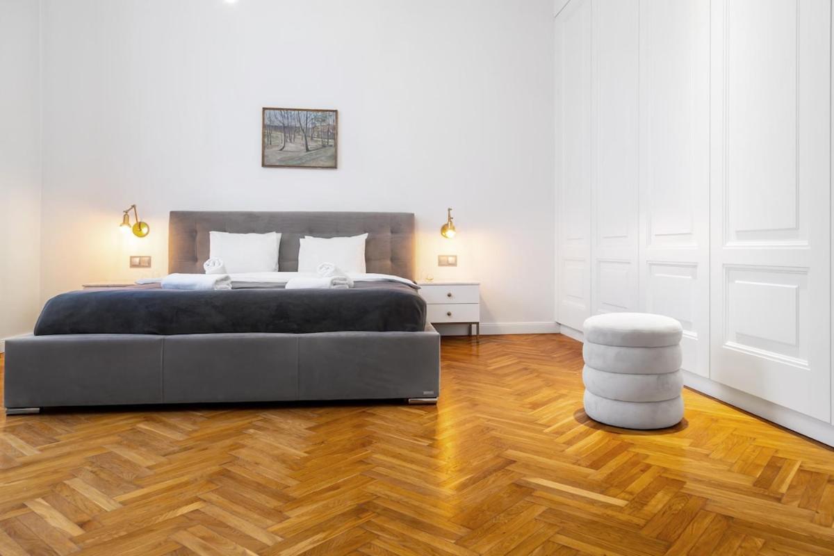 Apartment Househost Boguslawskiego 76